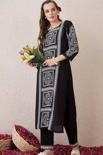 Ethnic Motifs Printed Round Neck Pure Cotton Straight Kurta With Trousers