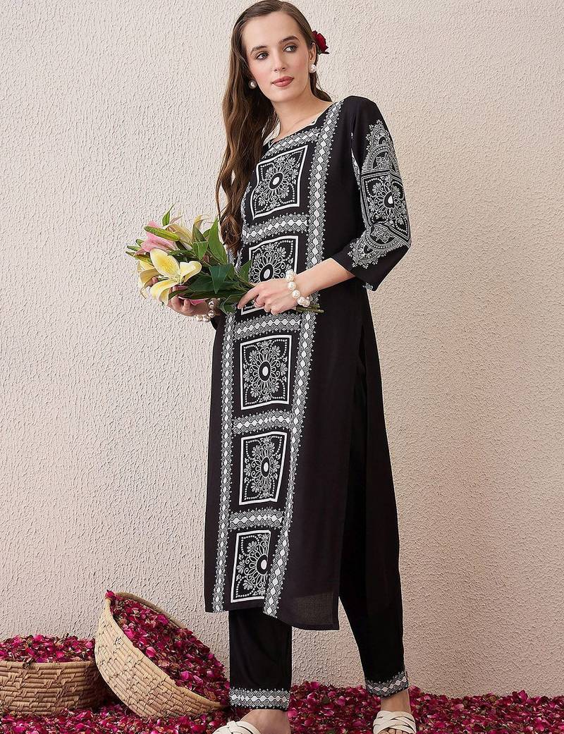 Ethnic Motifs Printed Round Neck Pure Cotton Straight Kurta With Trousers