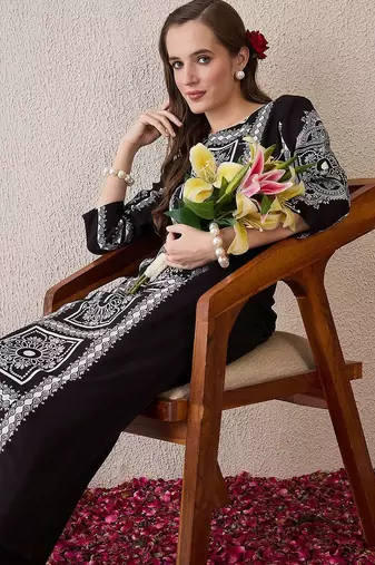 Ethnic Motifs Printed Round Neck Pure Cotton Straight Kurta With Trousers