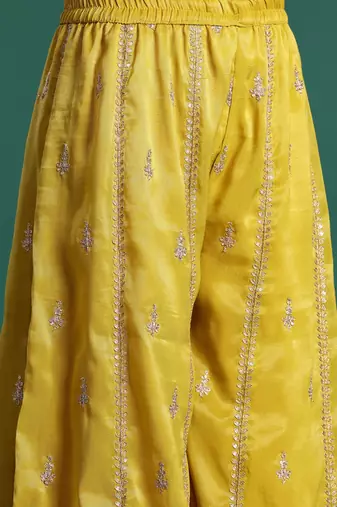 Ethnic Motifs Embroidered Sequinned Kurta with Palazzos & With Dupatta