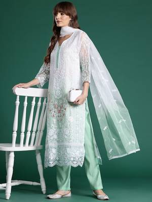 Floral Embroidered Regular Sequinned Kurta With Trousers & Dupatta 1