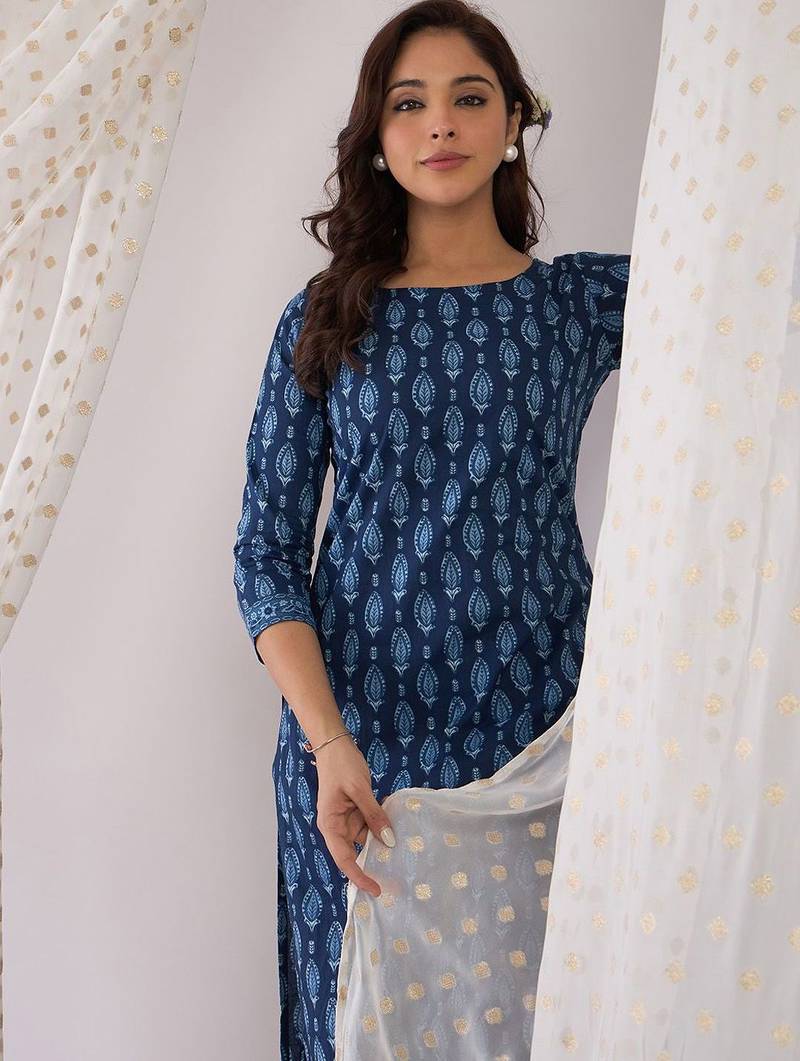 Floral Printed Pure Cotton Straight Kurta With Trousers