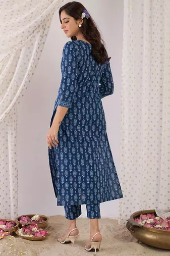 Floral Printed Pure Cotton Straight Kurta With Trousers