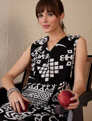 Women Printed Regular Pure Cotton Kurta with Trousers 3