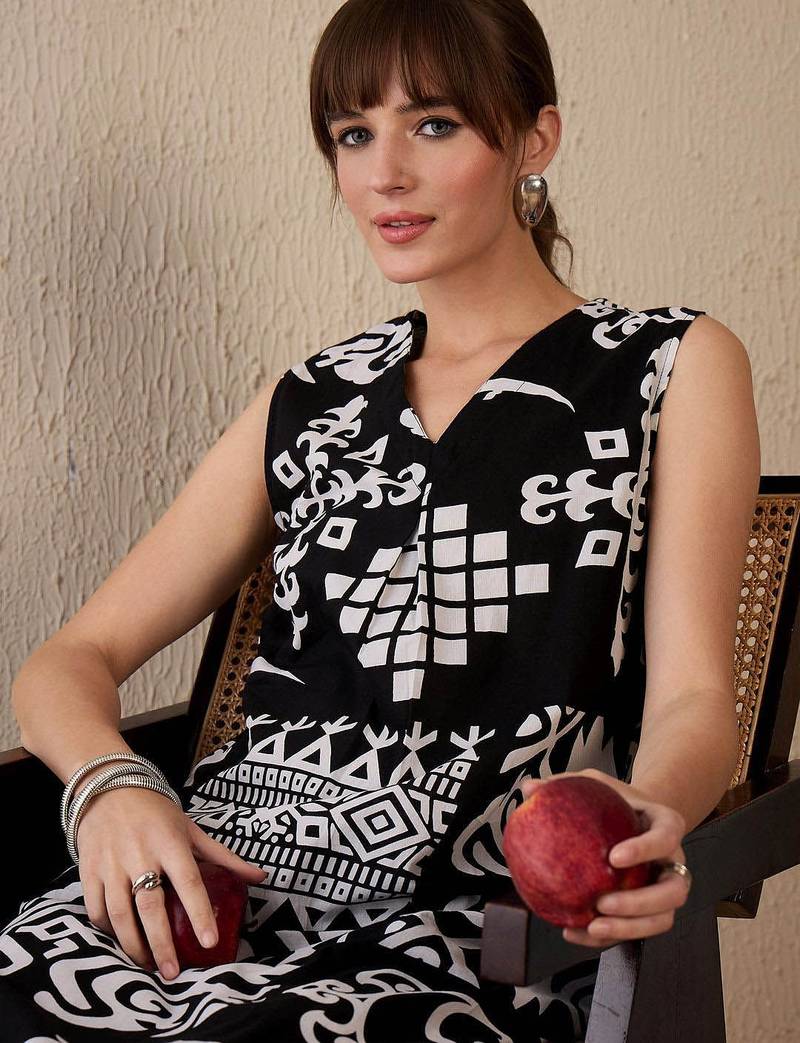 Women Printed Regular Pure Cotton Kurta with Trousers