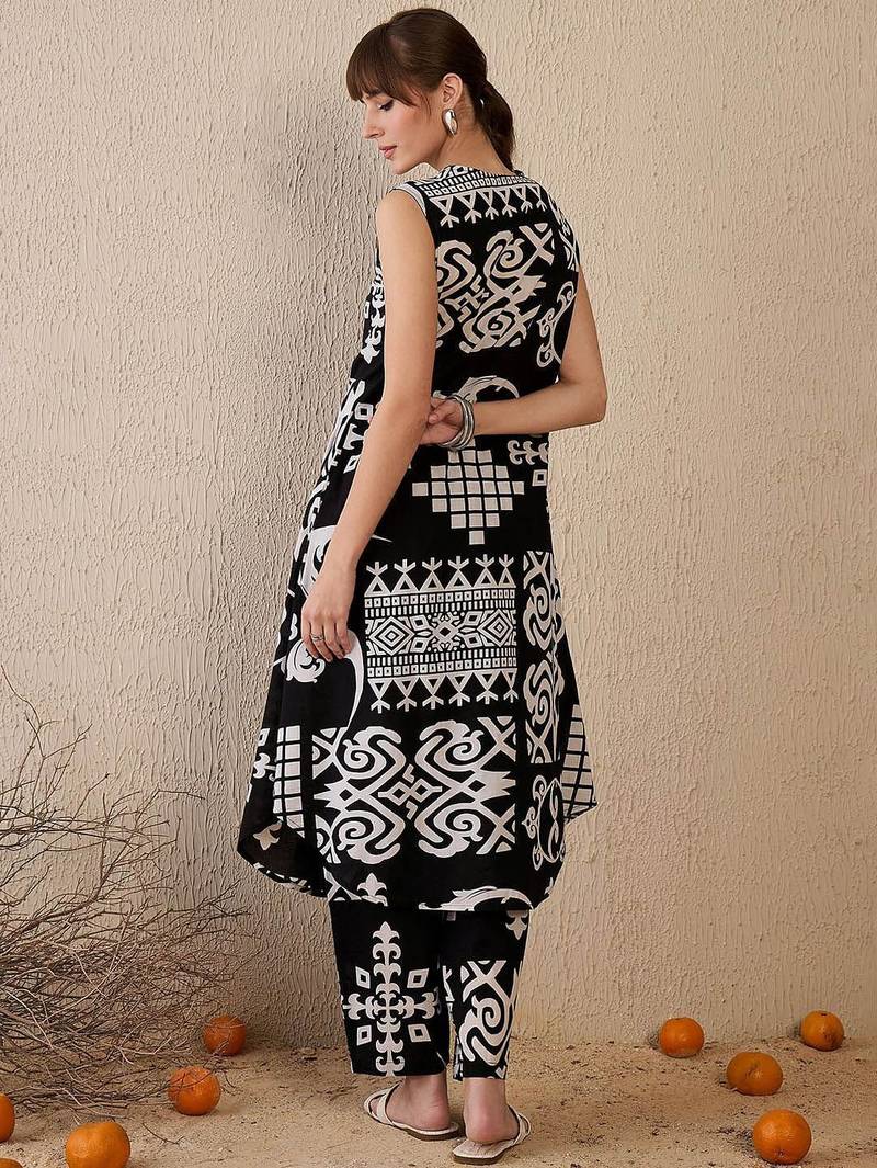 Women Printed Regular Pure Cotton Kurta with Trousers