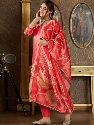Floral Printed V-Neck Sequinned Straight Kurta With Trousers And Dupatta 5