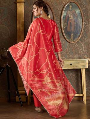 Floral Printed V-Neck Sequinned Straight Kurta With Trousers And Dupatta 6