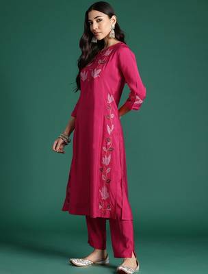 Floral Embroidered Thread Work Pure Cotton Kurta with Trousers 4