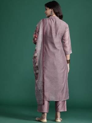 Floral Printed Thread Work Chanderi Silk Kurta with Trousers & With Dupatta 7