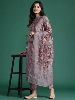 Floral Printed Thread Work Chanderi Silk Kurta with Trousers & With Dupatta 8