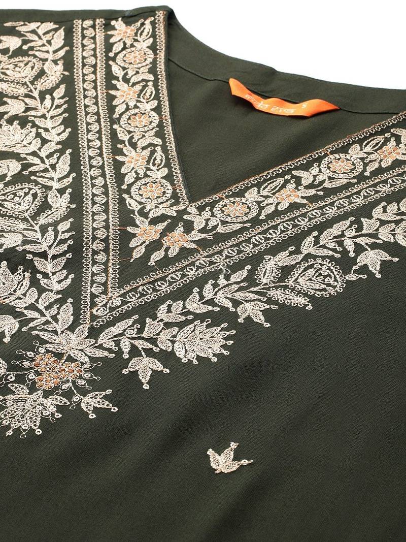 Ethnic Motifs Embroidered Thread Work Kurta with Salwar & With Dupatta