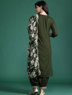 Ethnic Motifs Embroidered Thread Work Kurta with Salwar & With Dupatta 7