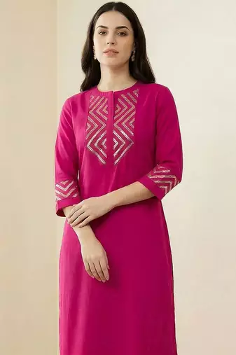 Women Printed Regular Sequinned Kurta with Trousers