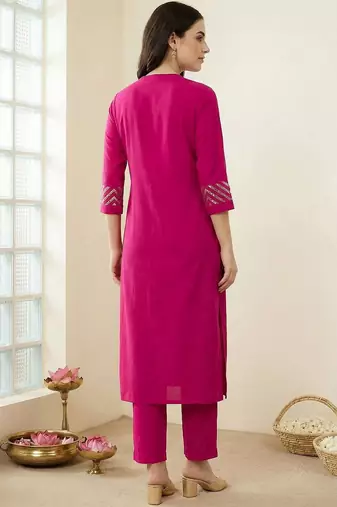 Women Printed Regular Sequinned Kurta with Trousers