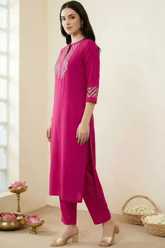 Women Printed Regular Sequinned Kurta with Trousers