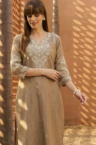 Women Ethnic Motifs Embroidered Regular Thread Work Kurta with Trousers