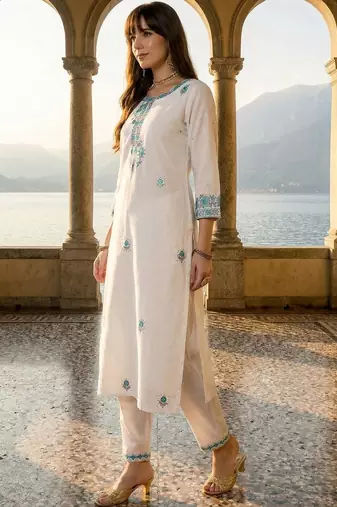 Women Ethnic Motifs Embroidered Regular Thread Work Pure Cotton Kurta with Trousers & With Dupatta