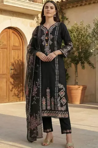 Women Floral Embroidered Regular Thread Work Kurta with Trousers & With Dupatta