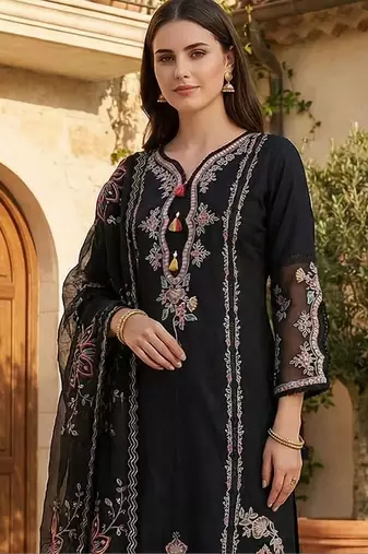 Women Floral Embroidered Regular Thread Work Kurta with Trousers & With Dupatta