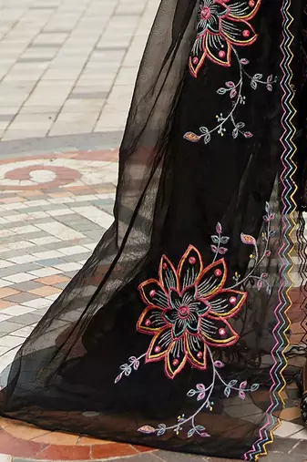 Women Floral Embroidered Regular Thread Work Kurta with Trousers & With Dupatta