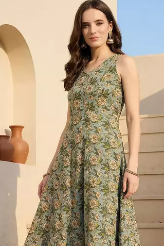 Women Floral Printed Regular Pure Cotton Kurta with Trousers