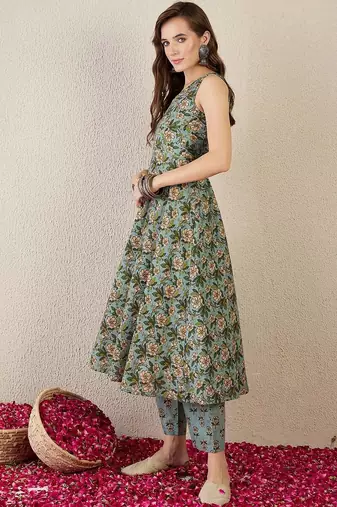 Women Floral Printed Regular Pure Cotton Kurta with Trousers