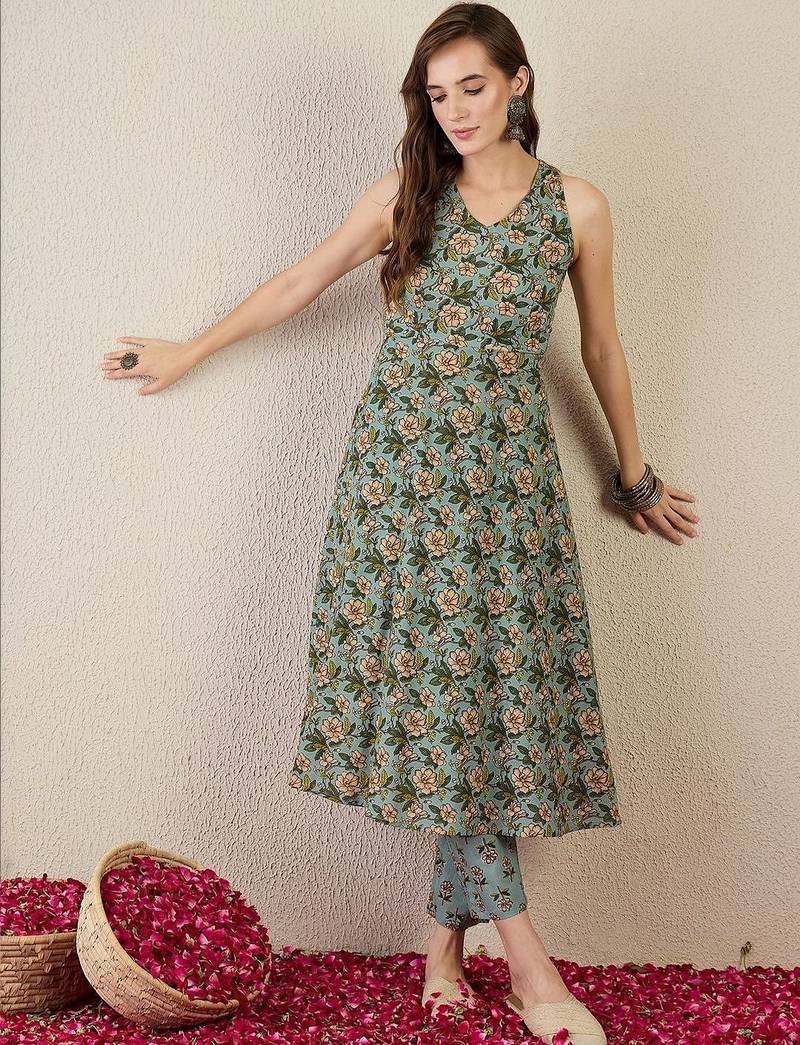 Women Floral Printed Regular Pure Cotton Kurta with Trousers