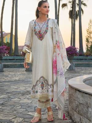 Women Floral Embroidered Regular Thread Work Pure Cotton Kurta with Trousers & With Dupatta 7