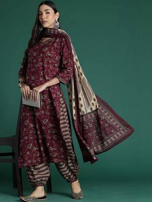 Women Floral Printed Regular Pure Cotton Kurta with Patiala & With Dupatta 5