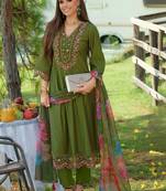 Women Floral Embroidered Regular Thread Work Liva Kurta with Trousers & With Dupatta