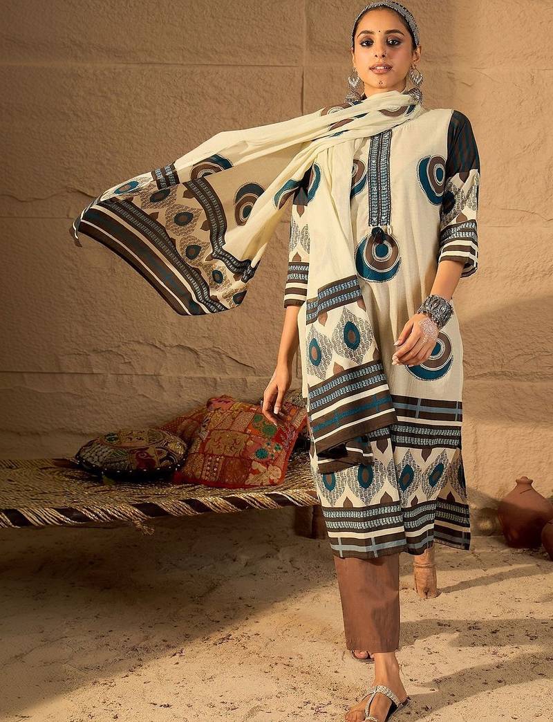 Women Printed Regular Pure Cotton Kurta with Trousers & With Dupatta