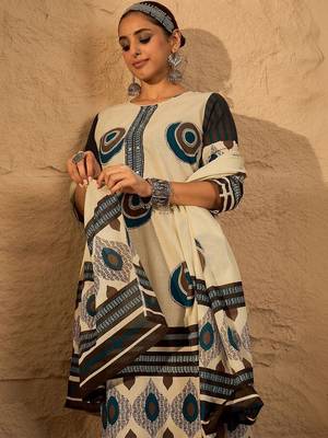 Women Printed Regular Pure Cotton Kurta with Trousers & With Dupatta 6