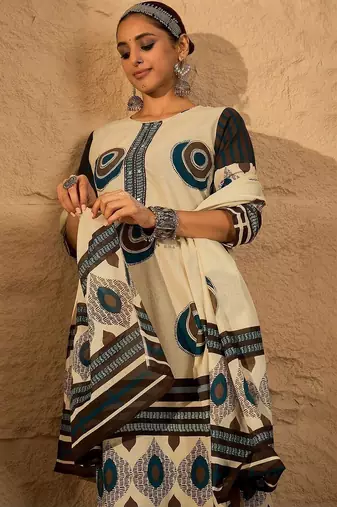 Women Printed Regular Pure Cotton Kurta with Trousers & With Dupatta