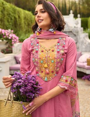 Women Floral Regular Thread Work Pure Cotton Kurta with Trousers & With Dupatta 4