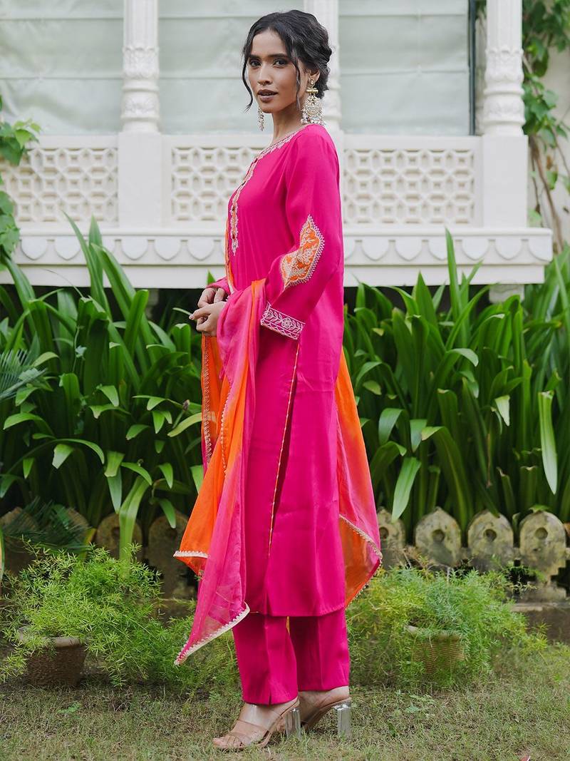 Women Ombre Embroidered Regular Thread Work Kurta with Trousers & With Dupatta