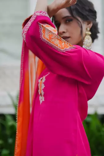 Women Ombre Embroidered Regular Thread Work Kurta with Trousers & With Dupatta