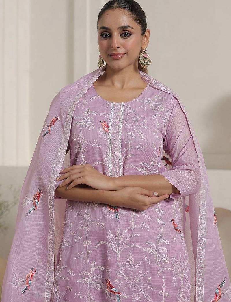 Women Ethnic Motifs Embroidered Regular Thread Work Kurta with Trousers & With Dupatta