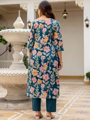 Women Floral Printed Regular Pure Cotton Kurta with Trousers & With Dupatta 4