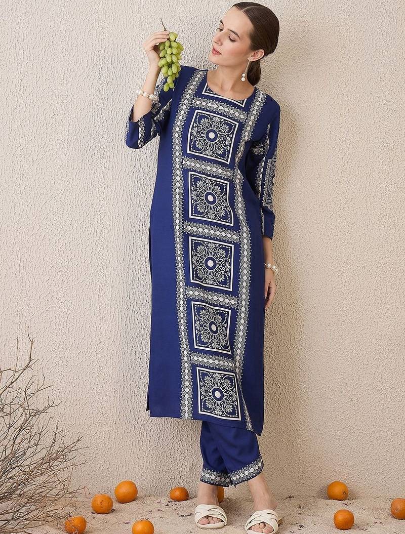 Women Ethnic Motifs Printed Regular Kurta with Trousers
