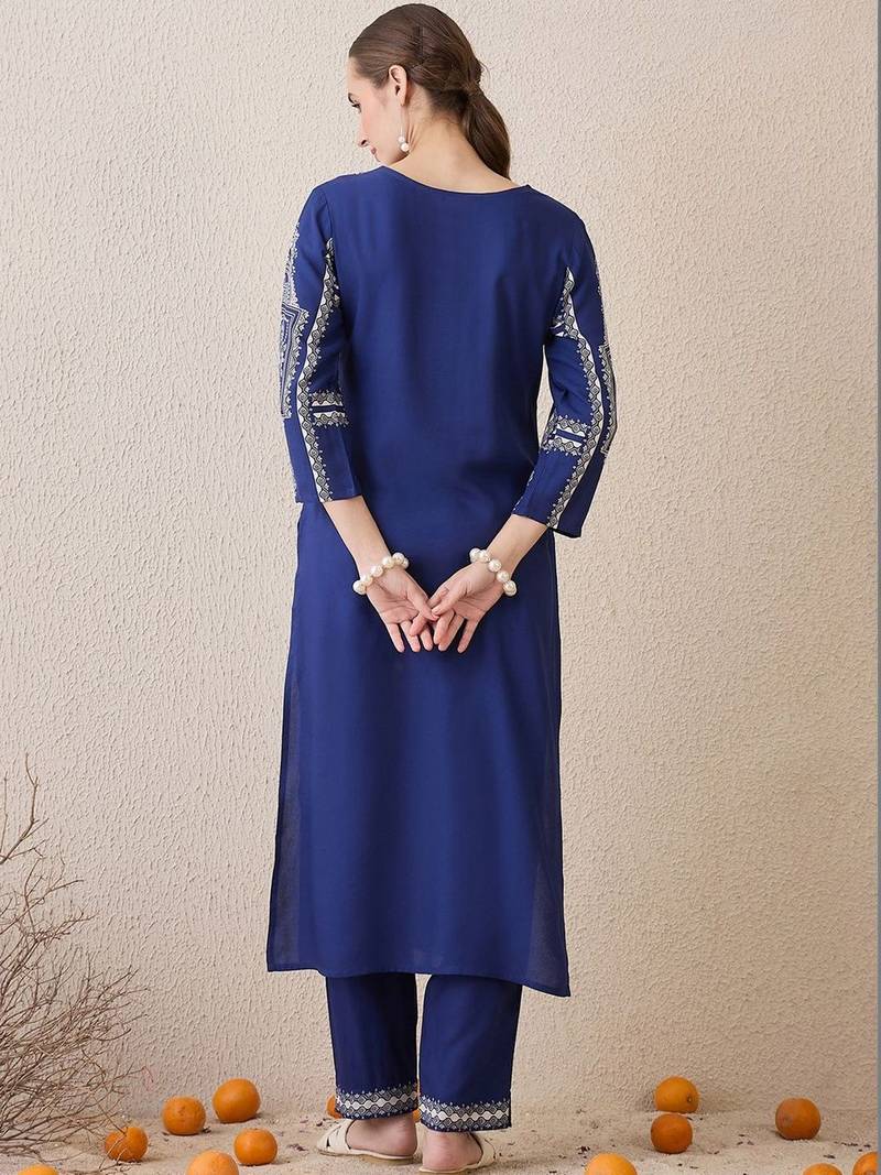 Women Ethnic Motifs Printed Regular Kurta with Trousers