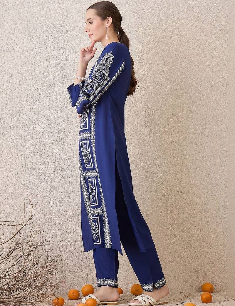 Women Ethnic Motifs Printed Regular Kurta with Trousers