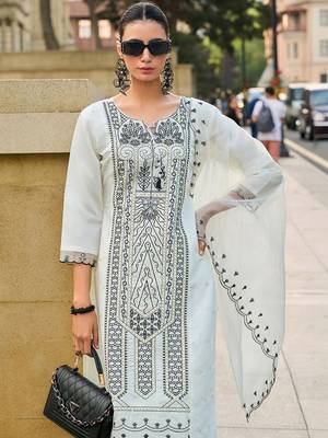 Women Ethnic Motifs Embroidered Regular Thread Work Kurta with Trousers & With Dupatta 2