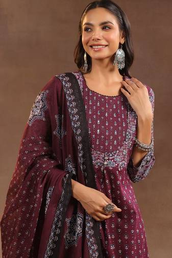 Women Ethnic Motifs Printed Regular Thread Work Pure Cotton Kurta with Trousers & With Dupatta