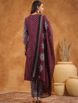 Women Ethnic Motifs Printed Regular Thread Work Pure Cotton Kurta with Trousers & With Dupatta 4