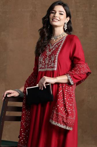 Women Ethnic Motifs Embroidered Panelled Thread Work Kurta with Trousers & With Dupatta