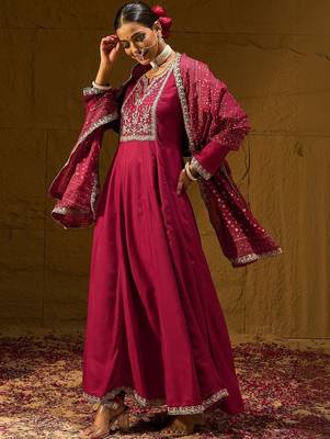 Women Ethnic Motifs Embroidered Panelled Thread Work Kurta with Trousers & With Dupatta 2