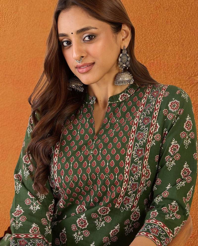 Women Ethnic Motifs Printed Regular Pure Cotton Kurta with Trousers