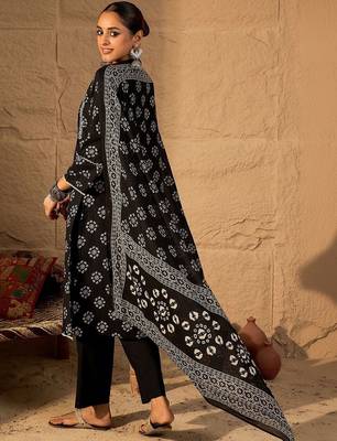 Women Ethnic Motifs Printed Regular Pure Cotton Kurta with Trousers & With Dupatta 3