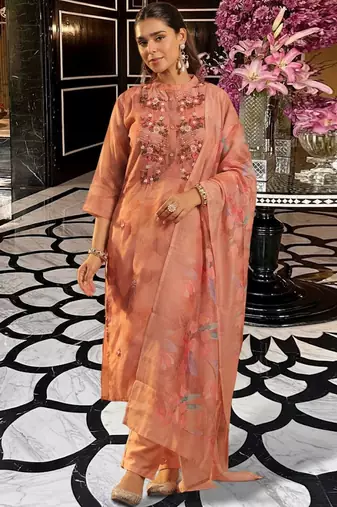 Women Floral Embroidered Regular Thread Work Chanderi Cotton Kurta with Trousers & With Dupatta
